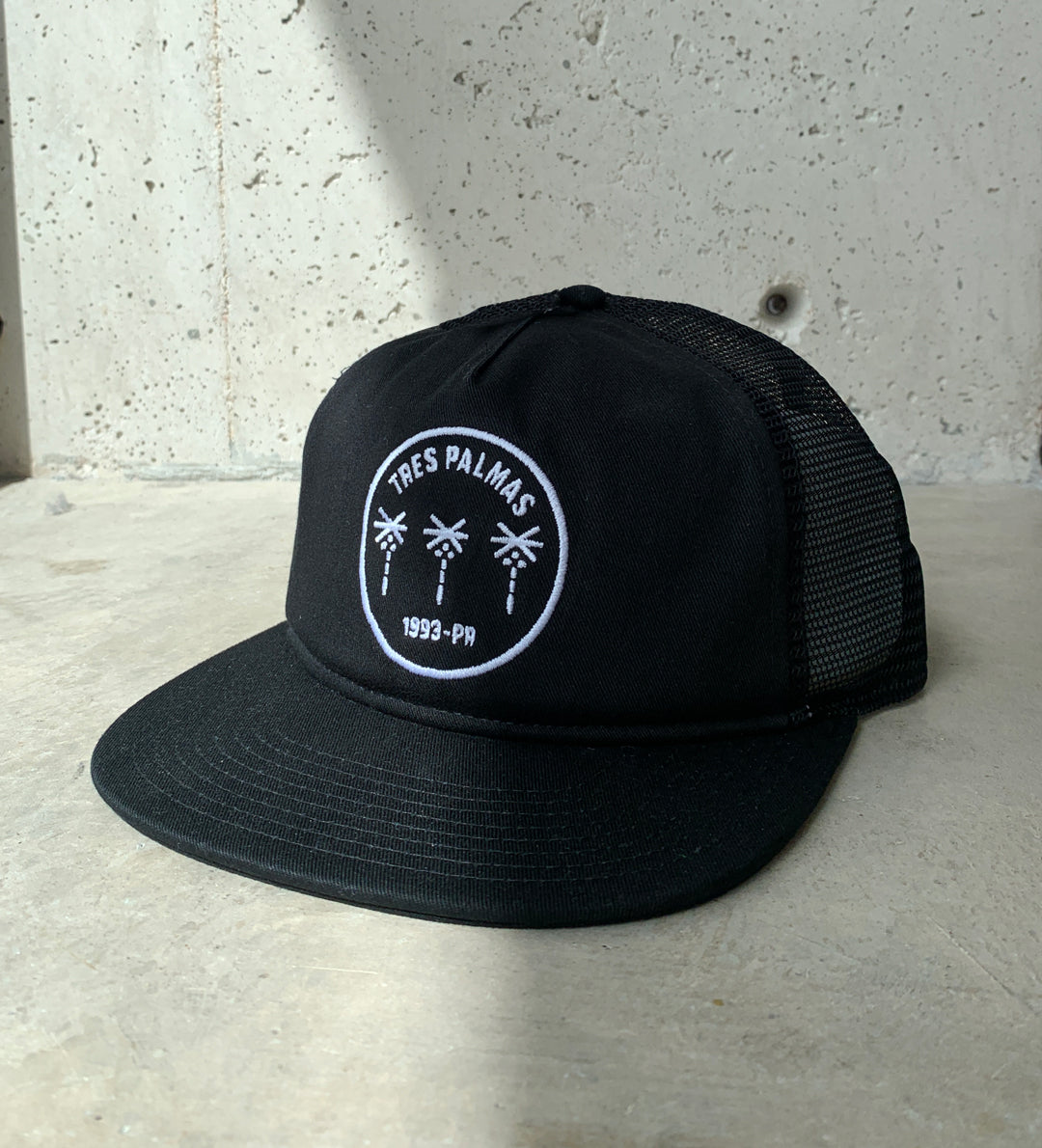 "Minimal" Trucker Hat